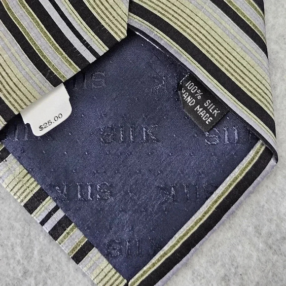 Umo Lorenzo Handmade‎ 100% Silk Tie - Picture 3 of 5